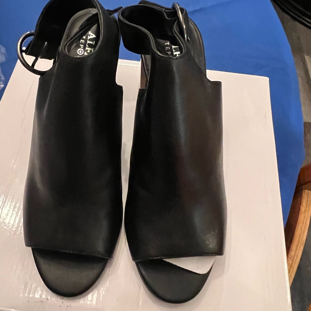 Alfani Black Mules Sleek Minimalist Design